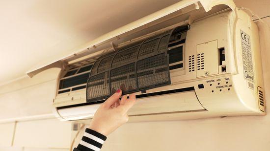 3 Ways to Clean the Filter on Your Air Conditioner - wikiHow