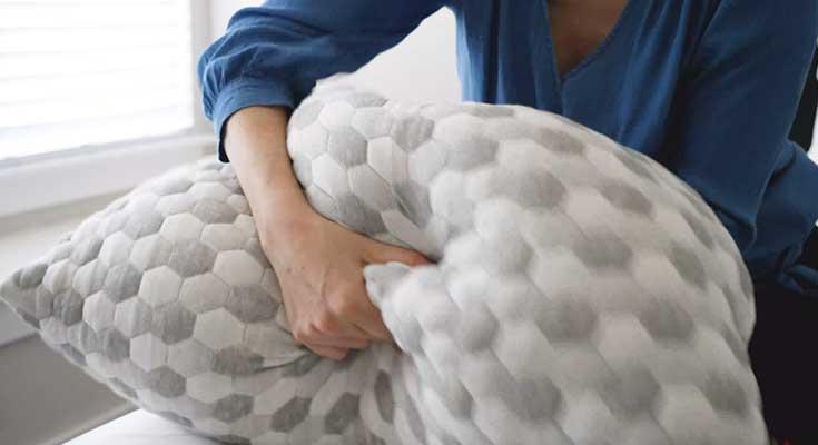 How to Fluff a Pillow | Pillow Fluffing | Mattress Clarity
