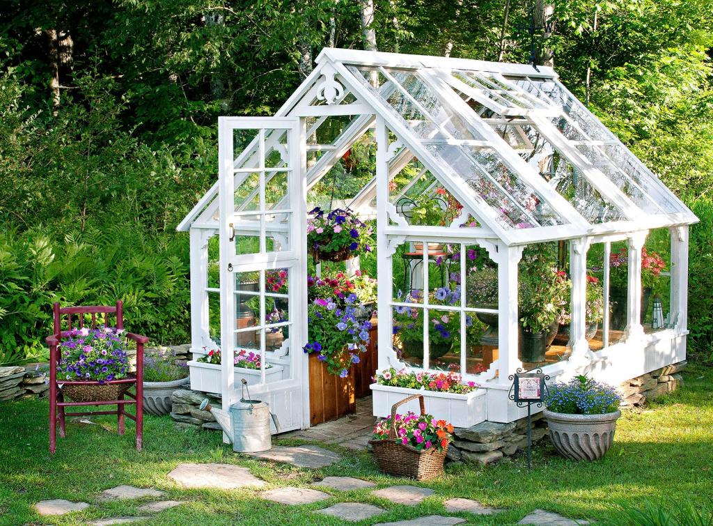 Enclosed Garden Structures for a Cozy Backyard Retreat | Better Homes &  Gardens