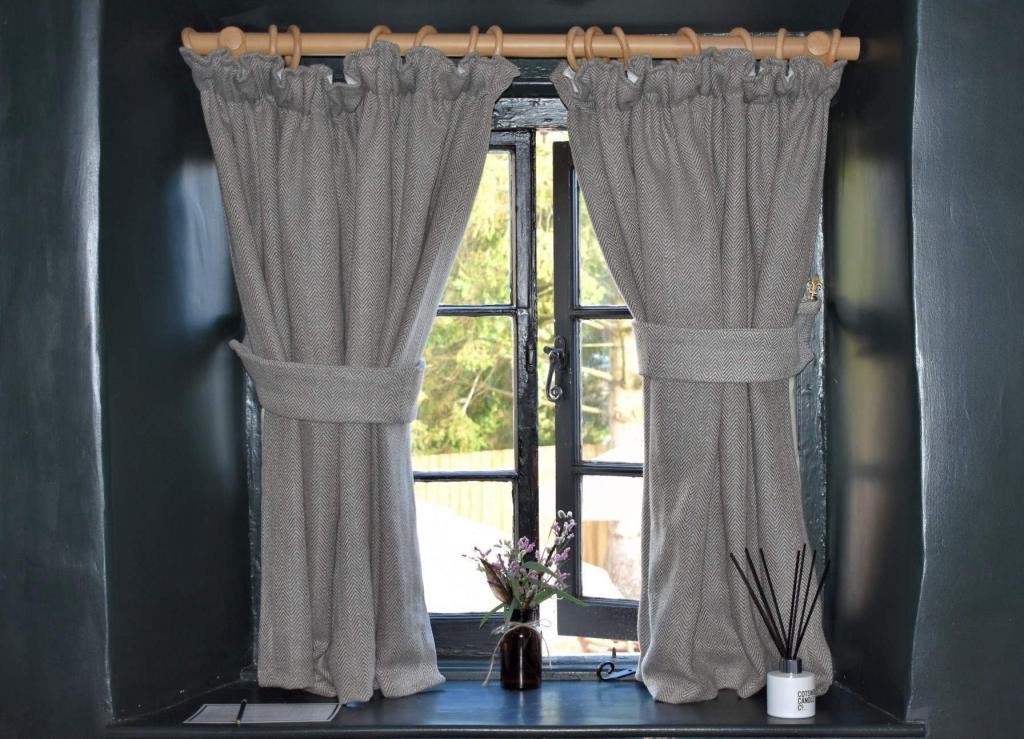 Does It Matter if Curtains Are Too Long? (And How to Shorten Them)