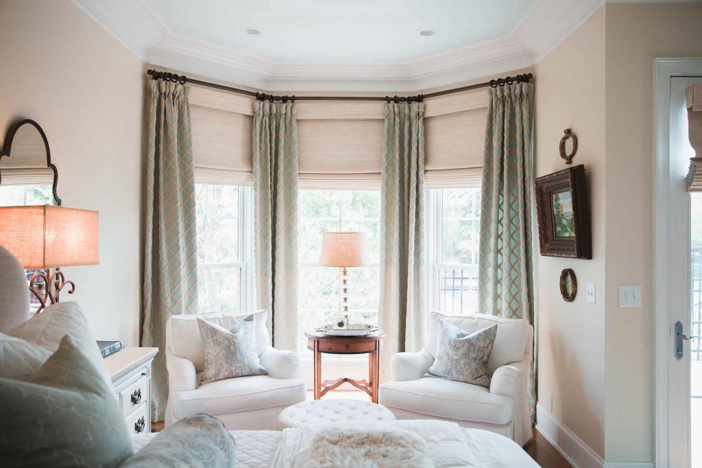 How Do You Hang Curtains In A Bay Window? | Decor Snob