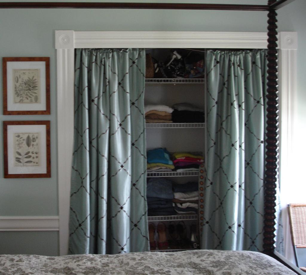 tuesday tip: curtains as doors - loft & cottage
