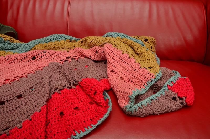 How To Add A Hood To A Crochet Blanket In 2 Simple Steps - Krostrade