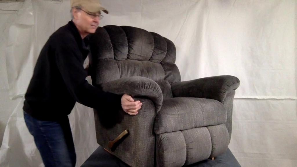 3 Ways to Adjust a Recliner Chair - wikiHow