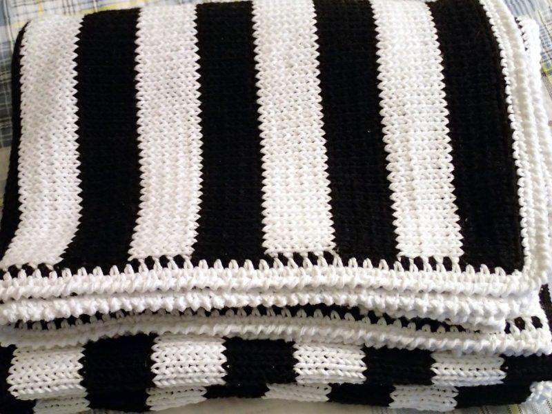 How To Loom Knit A Baby Blanket In 3 Easy Steps - Krostrade