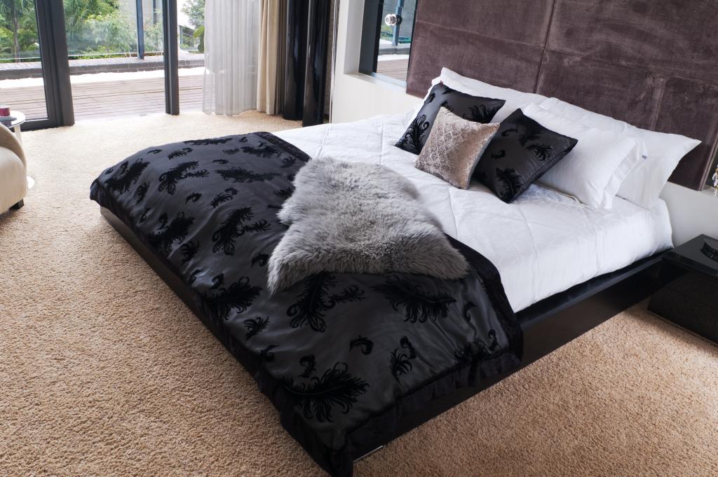 9 Easy Ways To Make Your Bed Look & Feel Like A Hotel Bed! – The Urban Guide