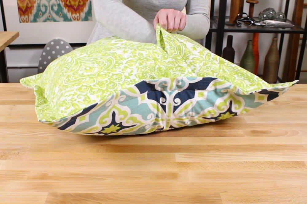 How to Make Flanged Pillow Shams | OFS Maker's Mill