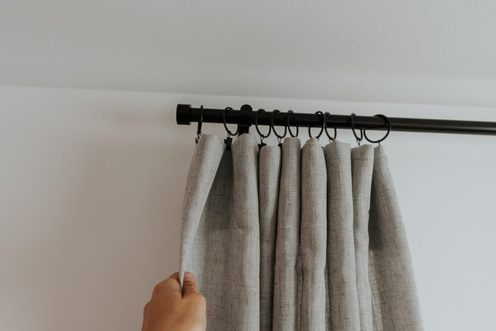 How To Use Curtain Clips For Awesome Looking Curtains - Decorhint - Decor + DIY
