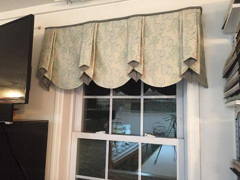 PROFESSIONAL LOOKING VALANCE YOU CAN MAKE AT HOME! (Part 1 of 2) - YouTube | Curtains, Home curtains, Valance patterns