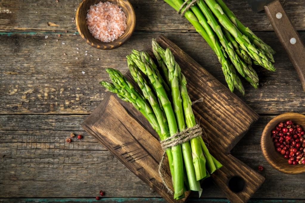 How to Store Asparagus in the Refrigerator or Freezer - 2022 - MasterClass