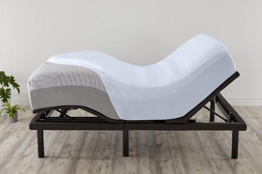 What is Zero Gravity Bed? Explanation & Sleep Benefits | Casper