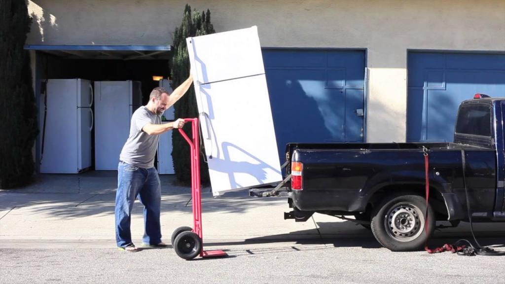 How To Move A Fridge | 7 Tips For Moving Fridge Safely | Optimove