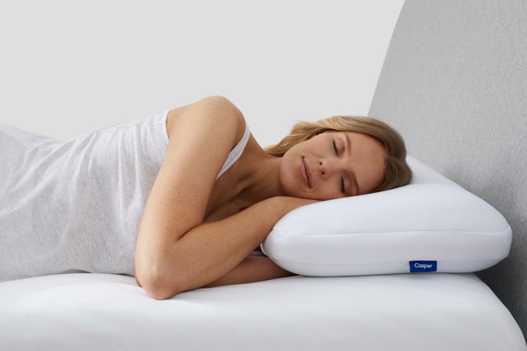 Pillow Height (Loft): How High Should Yours Be? | Casper