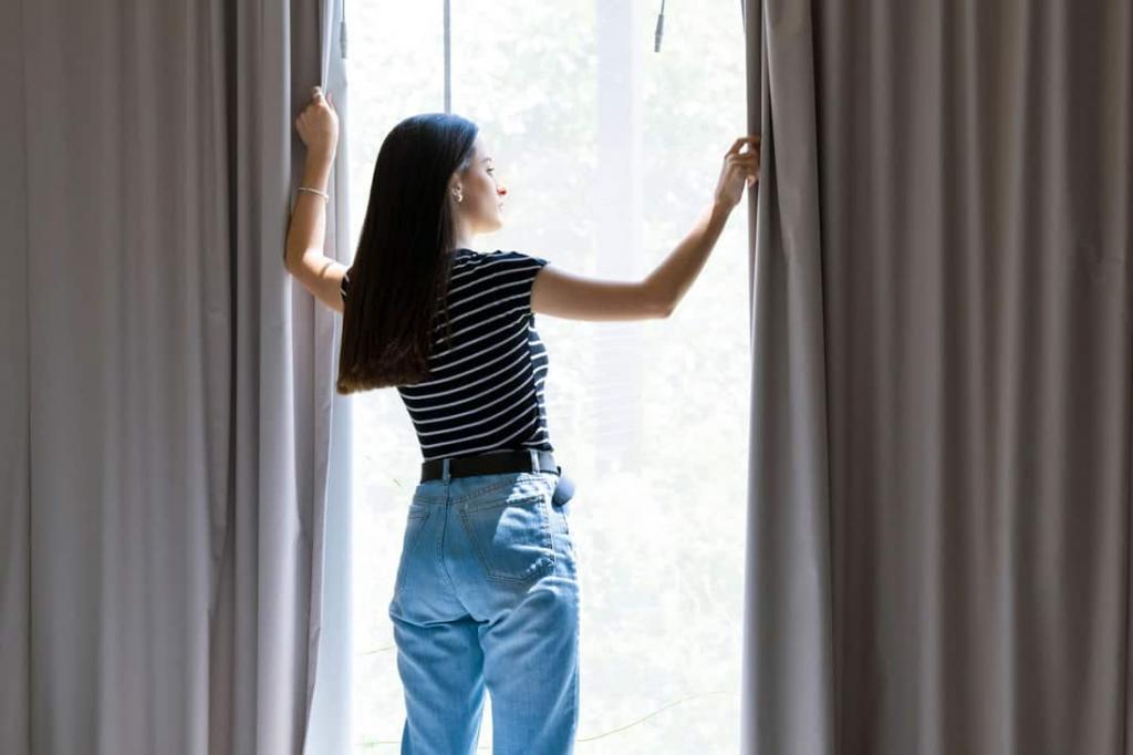 How Long Should Curtains Be For A 9 Foot Ceiling? - Home Decor Bliss