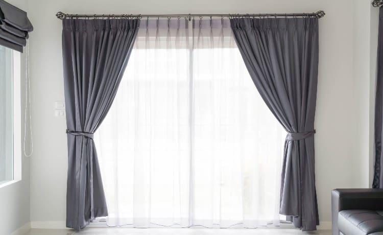 How Much Fabric Do I Need for Curtains? [Fabric Calculator]