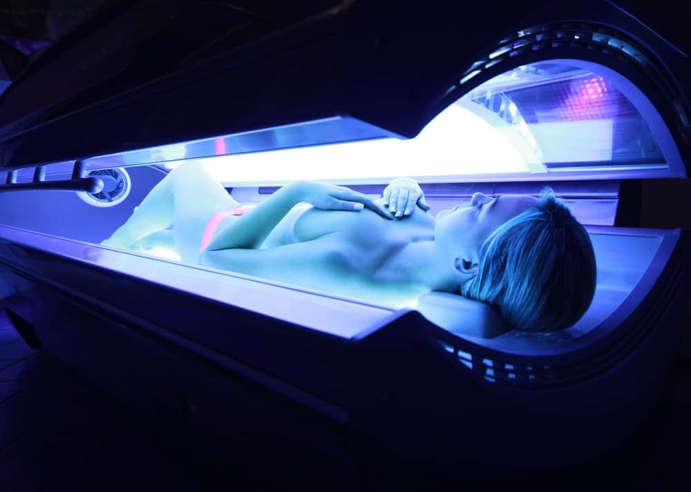 How Much Does A Tanning Bed Weigh? (20 Examples)