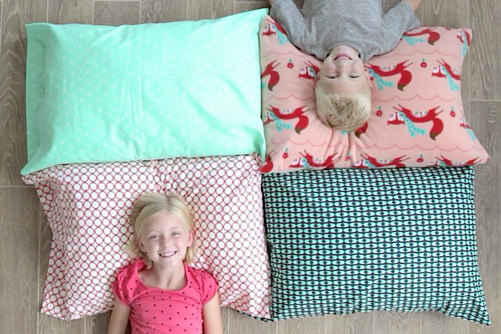 How to Sew a Pillowcase • 2 ways • 1 yard of fabric - MADE EVERYDAY