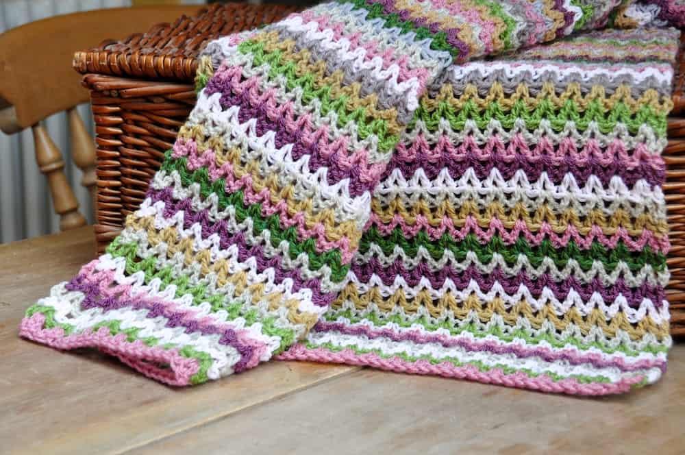 6 Easy Crochet Blanket Patterns for Beginners | HanJan Crochet