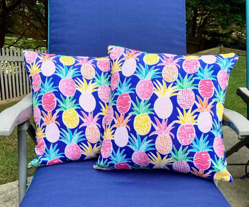 Make Outdoor Pillows With Washable Covers! : 5 Steps (with Pictures) - Instructables