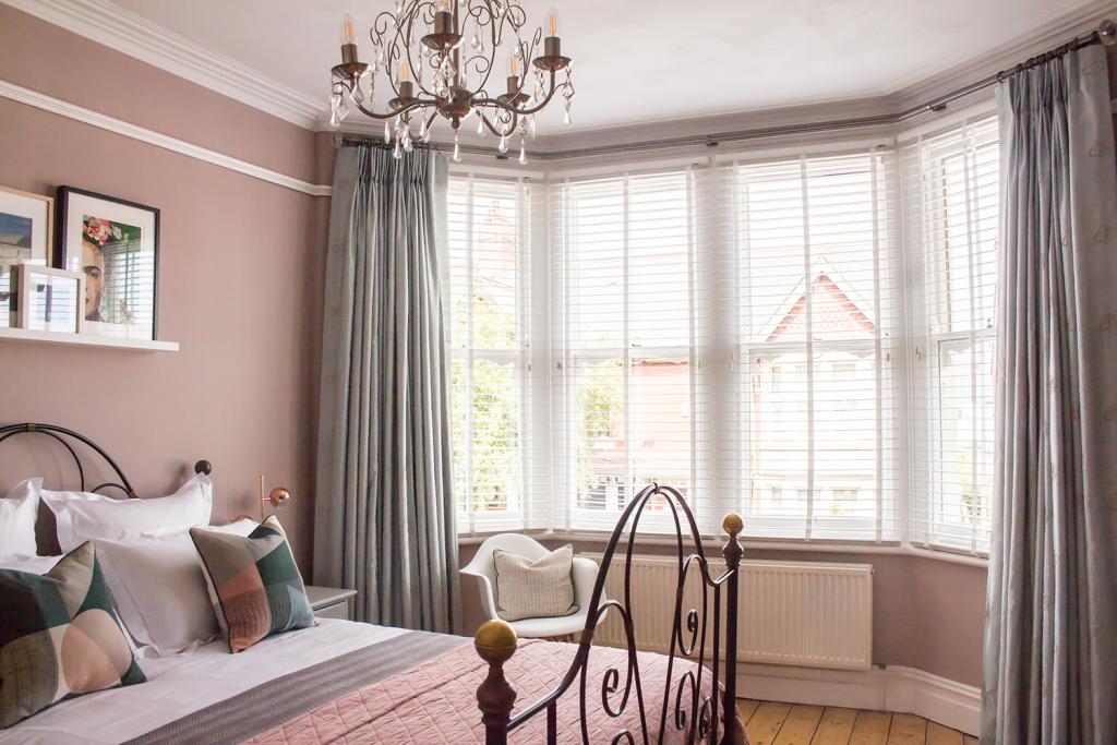 The challenge of dressing a bay window | Louise Misell Interiors